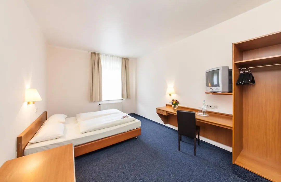 Hotel Antares Düsseldorf-1